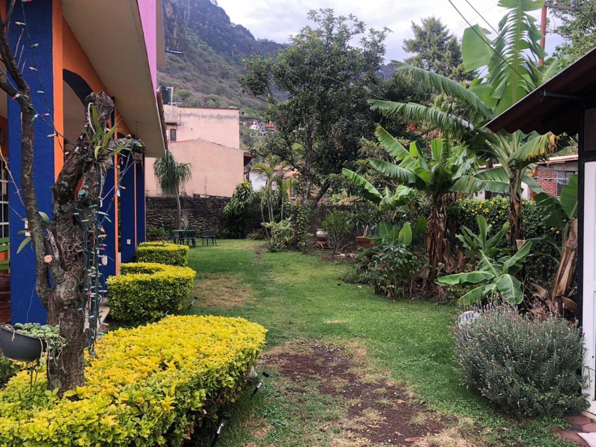 Los Robles Hotel Tepoztlan Exterior photo