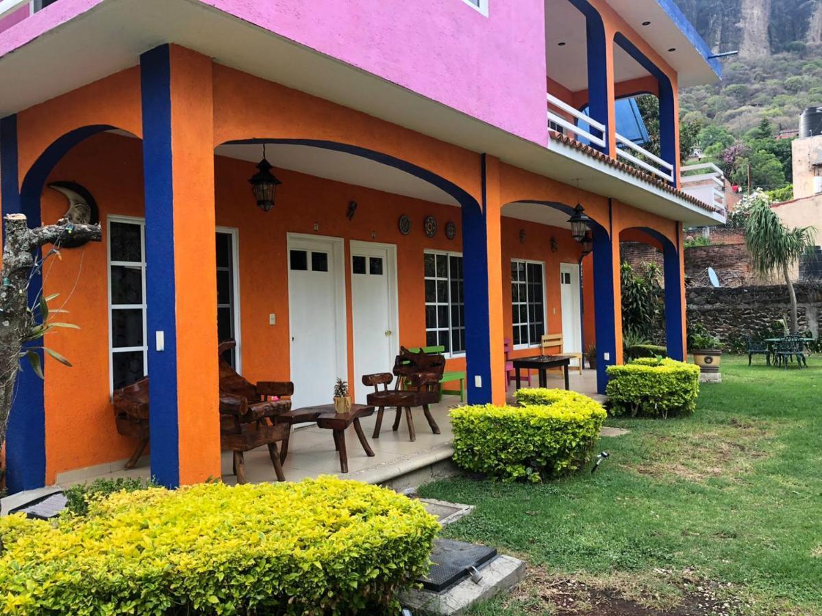 Los Robles Hotel Tepoztlan Exterior photo