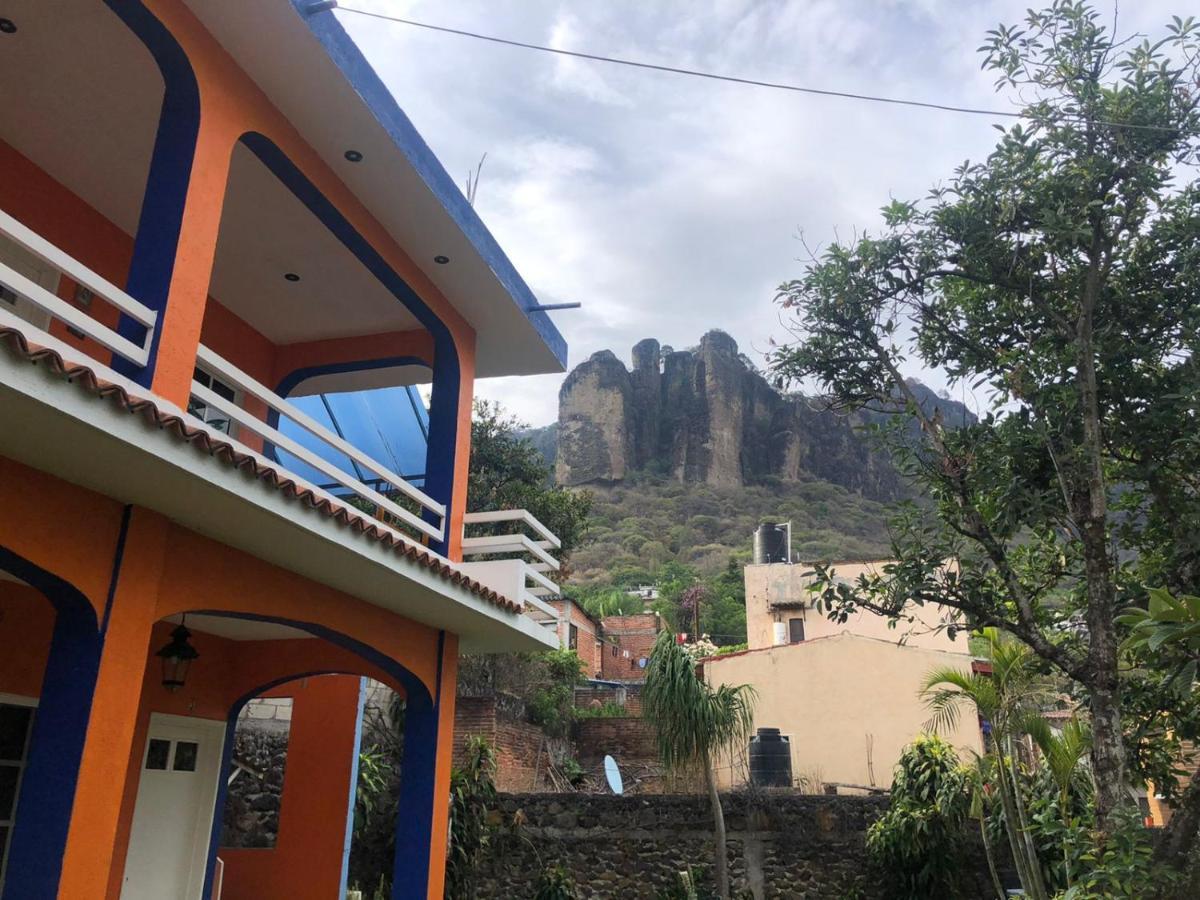 Los Robles Hotel Tepoztlan Exterior photo