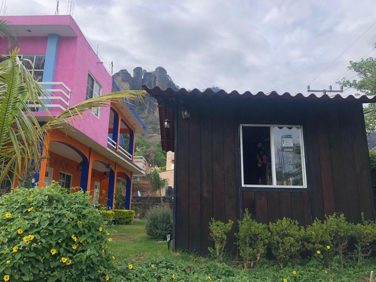 Los Robles Hotel Tepoztlan Exterior photo